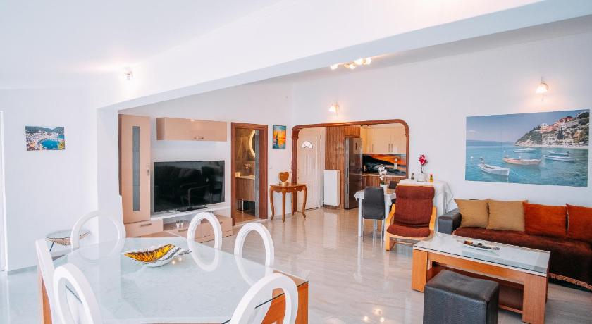 Image of Apartment with Sea View 0