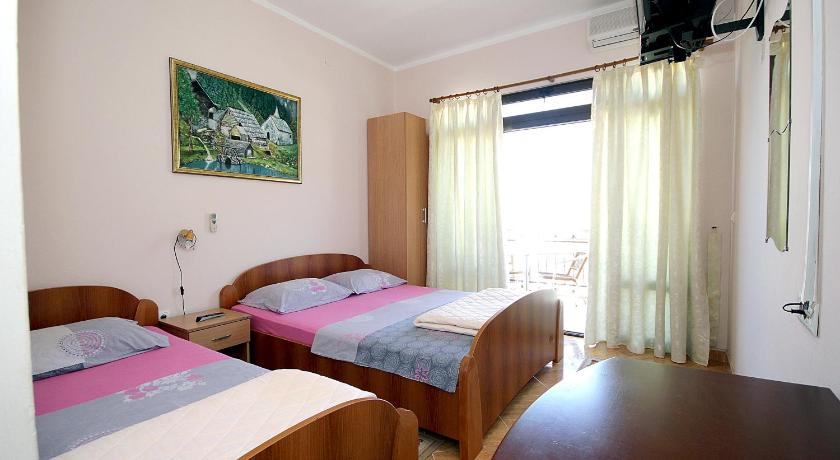 Image of Studio with Balcony (3 Adults) 0