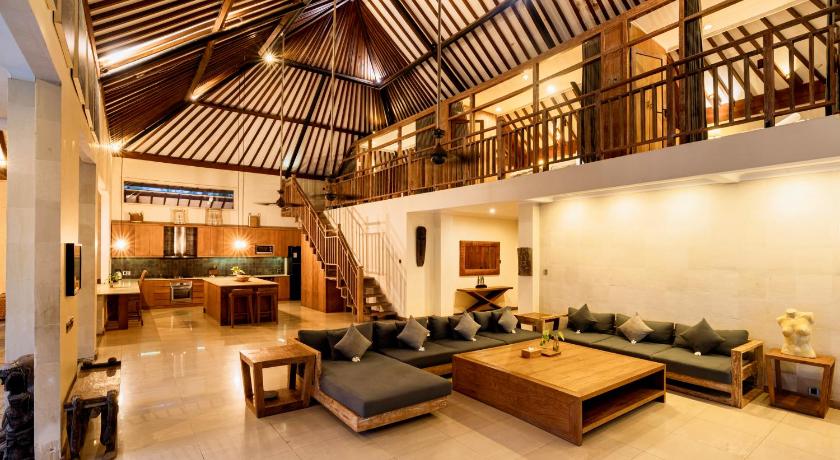 Image of Six-Bedroom Villa with Private Pool 14