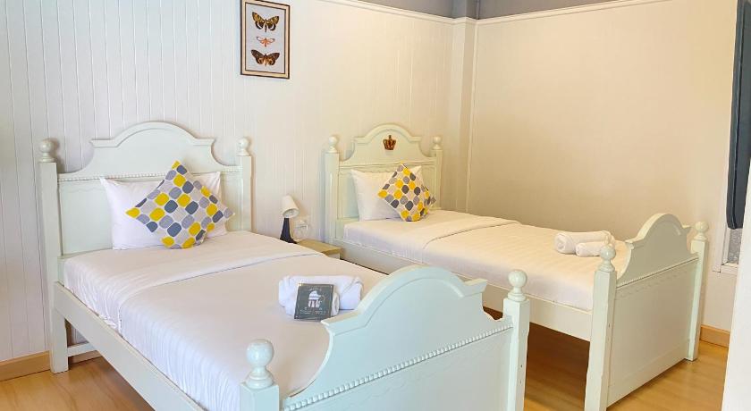 Image of Superior Twin Room 7