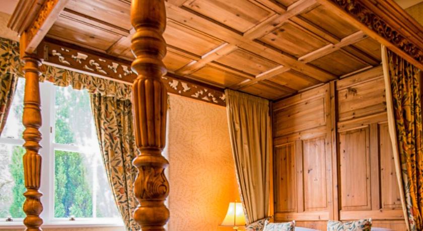 Image of Four Poster Bedroom 1