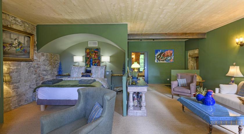 Image of Quadruple Room with Garden View 3