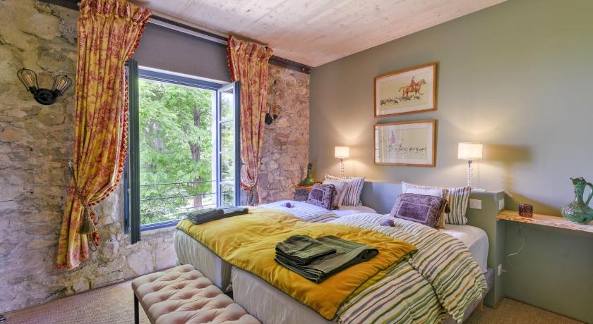 Image of Quadruple Room with Garden View 5
