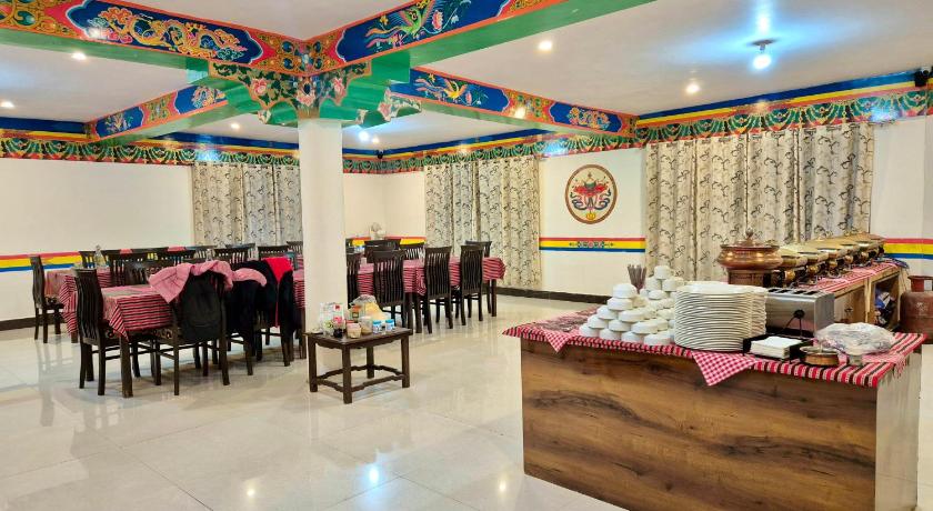 HOTEL PALAM HILLS - image 11