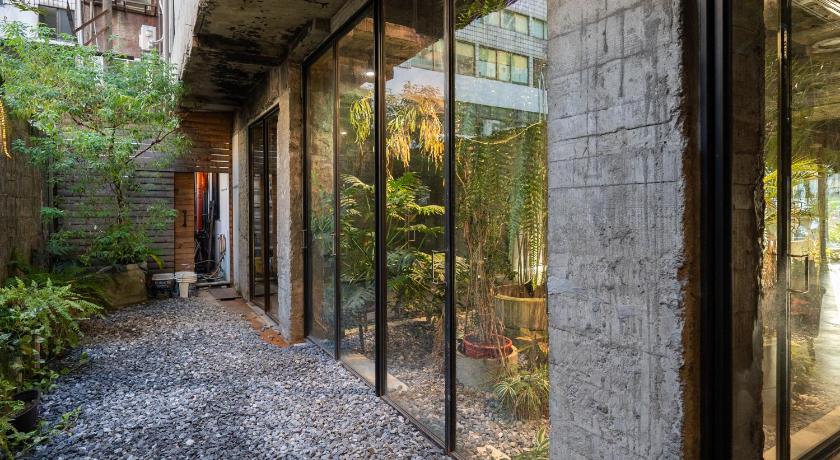 SOF Hotel - image 26
