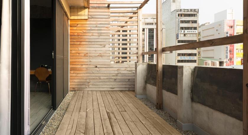 Image of Deluxe Room with Balcony 1