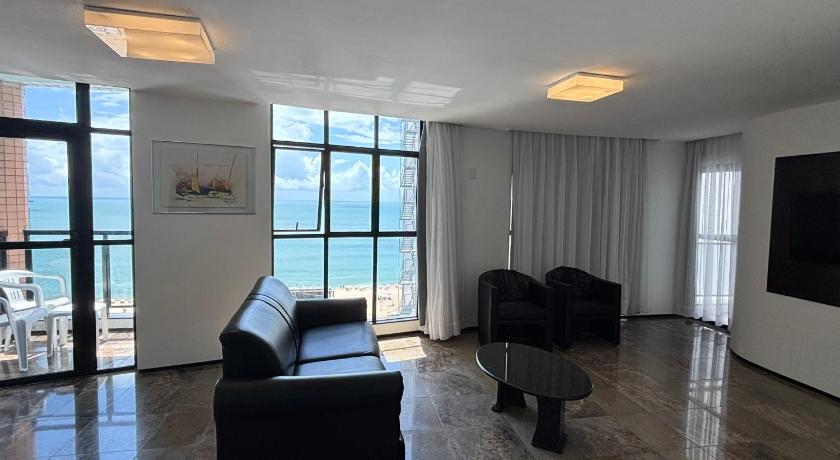 Imagem de Three-Bedroom Sea View Royal Deluxe 5
