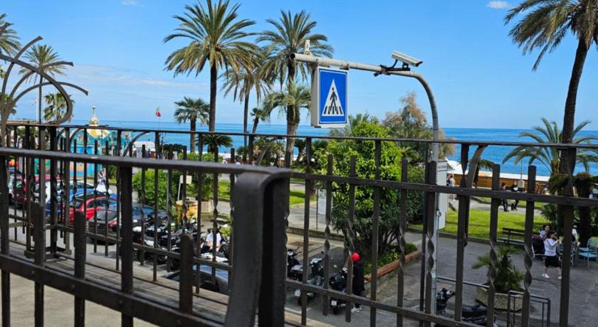 Casa Atena, spaziosa, romantica con idromassaggio privato