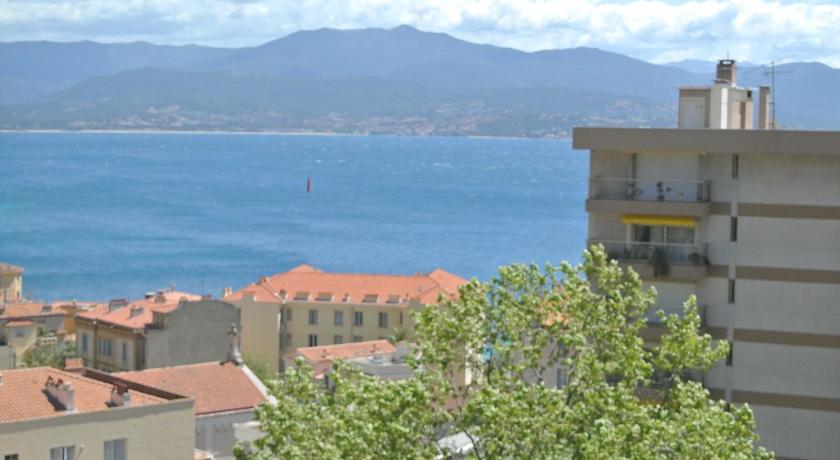 Adonis Ajaccio - Hotel Albion