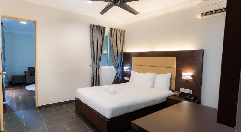 Image of Family Chalet 1