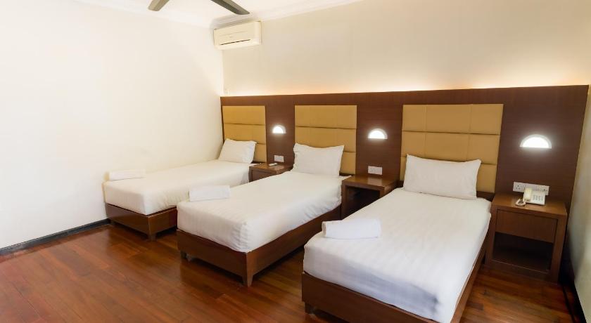 Image of Superior Triple Room 0