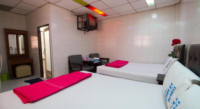 Image of Superior Queen Room with Two Queen Beds 1