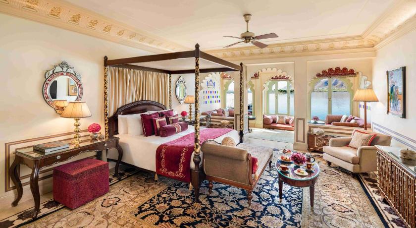 Royal Suite 1 Bedroom Lake View King Bedの画像 6