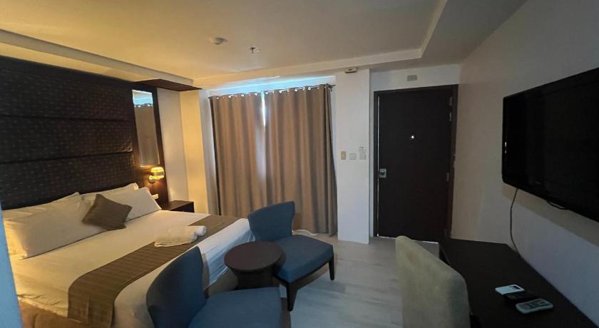 Image of Queen Suite 4
