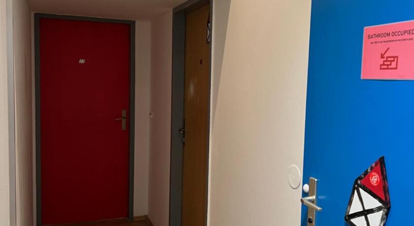 Image of 6-Bed Mixed Dormitory Room 3
