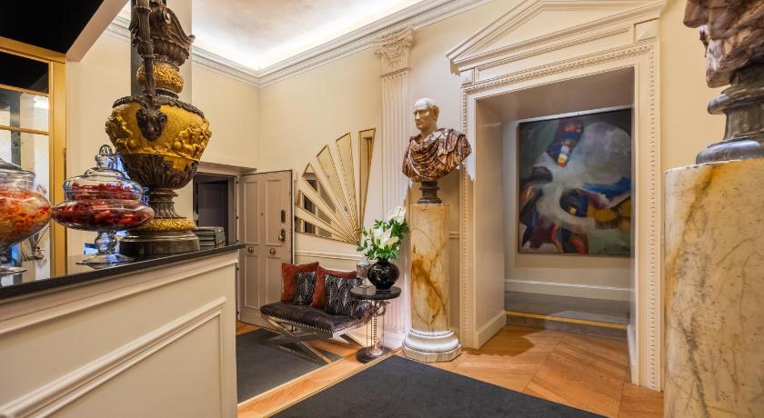 ローマ Torre Argentina Relais - Residenze di Charme 4つ星 ホテル ロビー