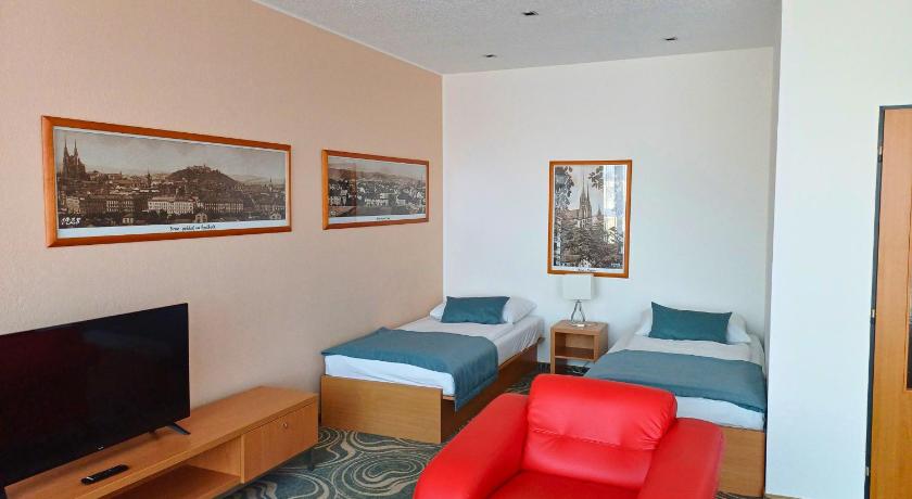 Image of Family Suite 3