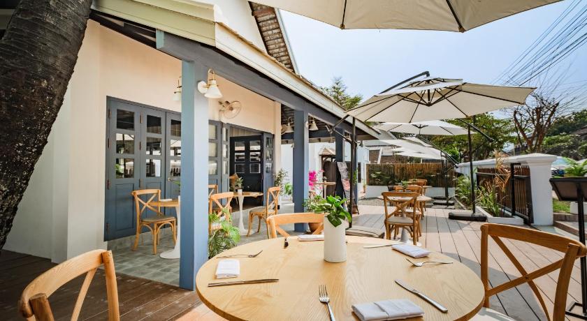 Sanctuary Hotel Luang Prabang - image 6