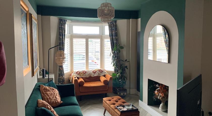 3 bedroom house- East Belfast