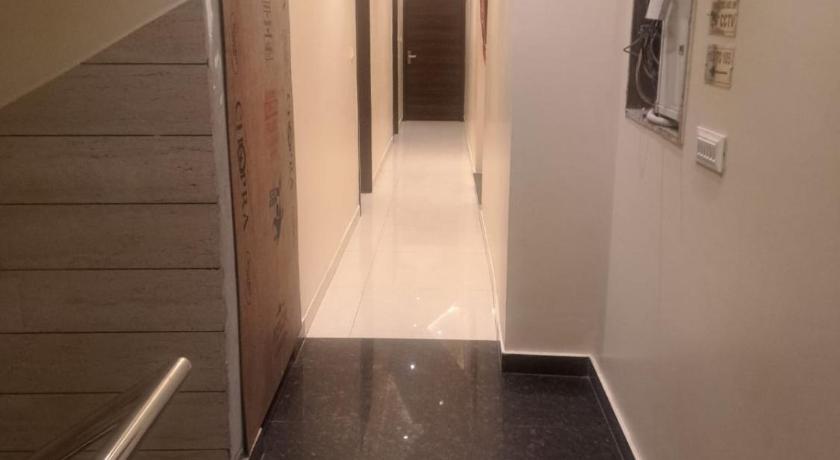 Hotel Blossom Inn - image 7