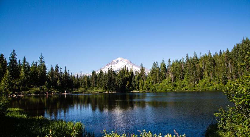 Mount Hood Village Premium Yurt 4 — Hotel in Mt Hood Village (OR)