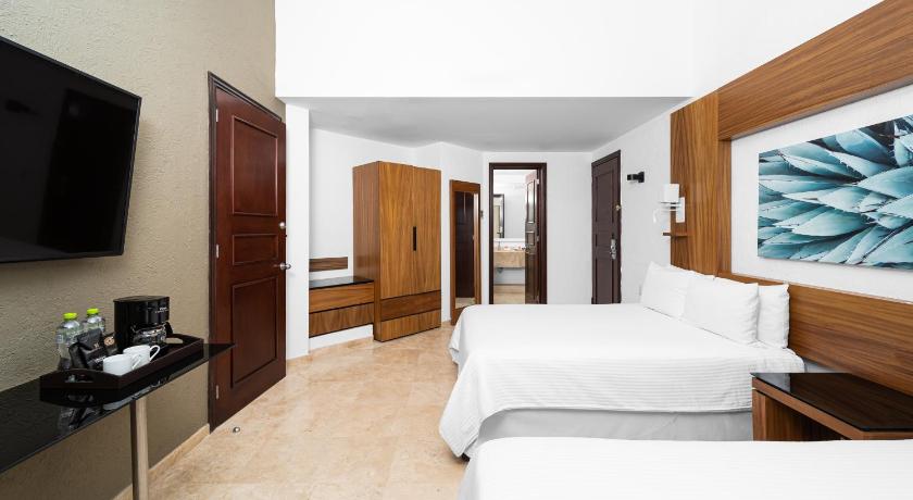 Image of Suite Palmilla Ocean View Double 6