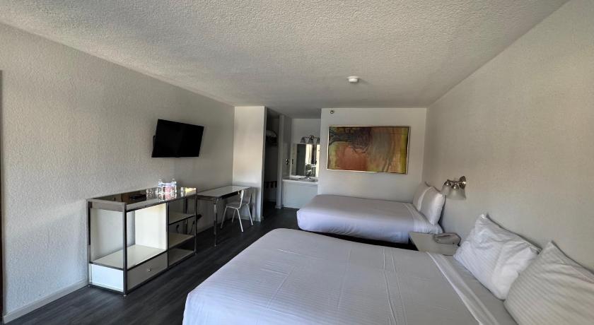 Image of Deluxe Double Room 1
