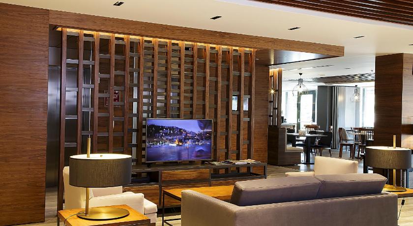 Ever Hotel Asia - image 12