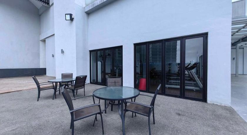 ジョホールバル DP Family 6Pax Stylish Comfort Netflix BySTAY 3つ星 ゲストハウス 眺望