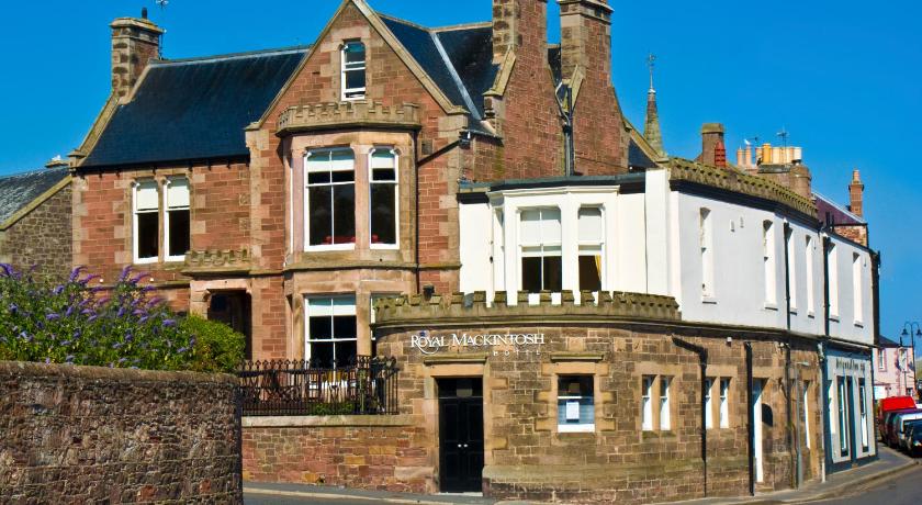 Royal Mackintosh Hotel — Hotel in Dunbar
