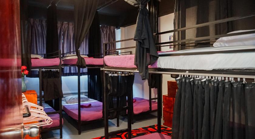 Image of 10-Bed Female Dormitory Room 0