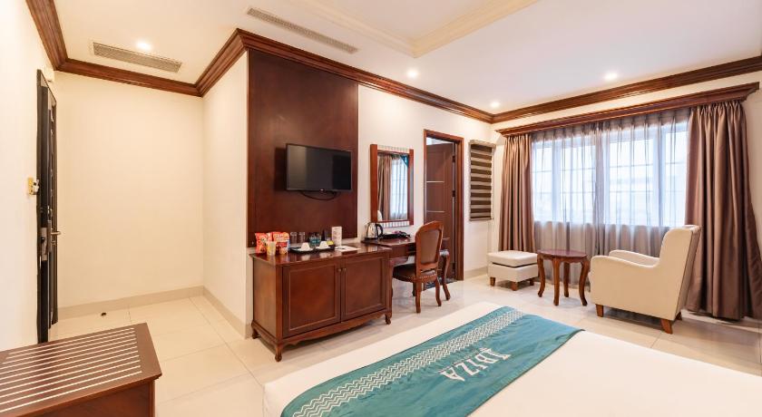 Image of Deluxe Double Partial River View 5