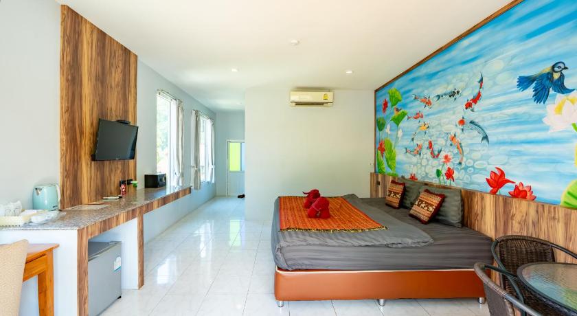 Image of Pool View Room with Balcony 12