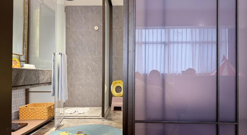 Image of Family-friendly twin room 2