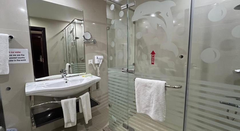 Imagem de Quarto Duplo ou Twin Deluxe com vista para a montanha (Deluxe Double or Twin Room with Mountain View) 2