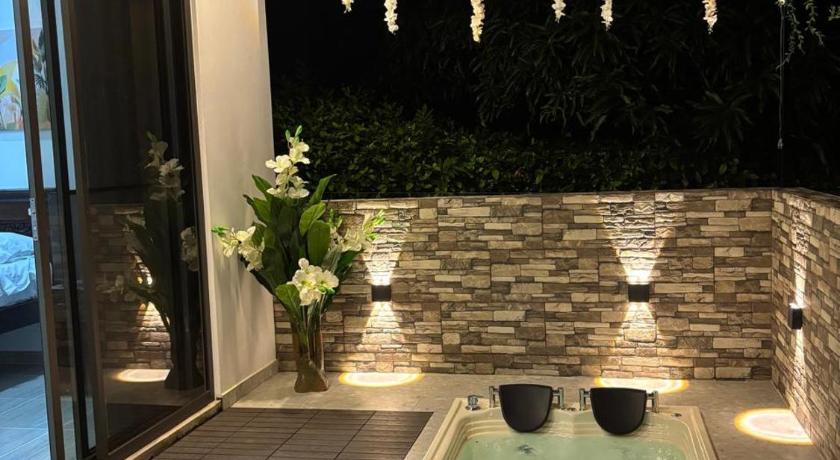 Natural View Resorts Melgar