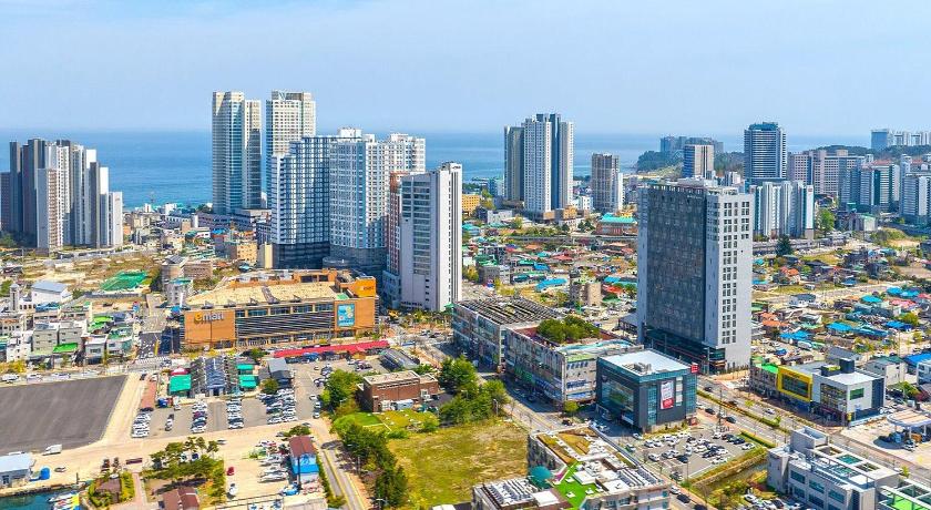 Sokcho Sokcho Mari Vista Hotel 3-Star Hotel pool