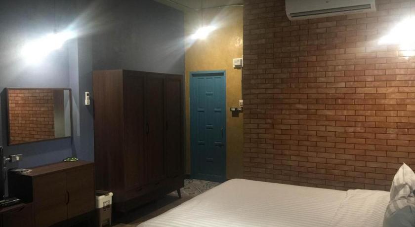 촌부리 One Beat Vintage&Bistro 2星级 酒店 餐厅