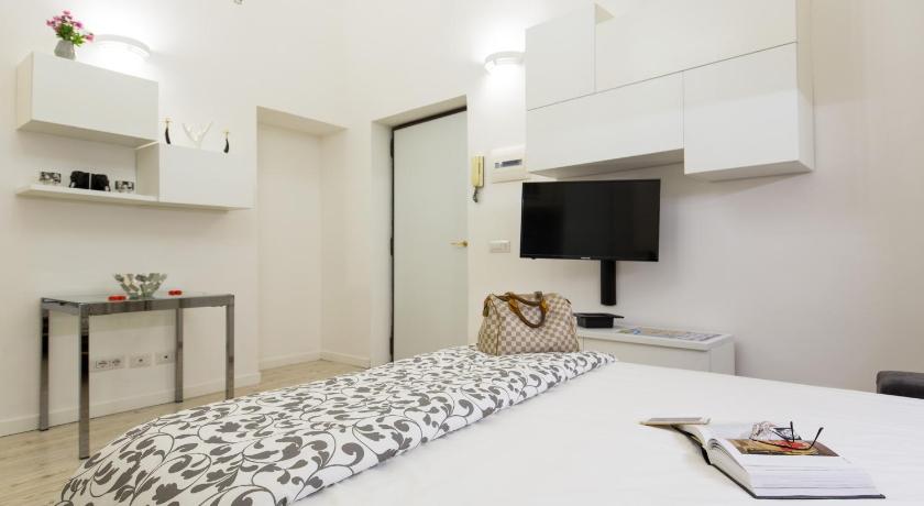 Navona Open Space Apartments photo