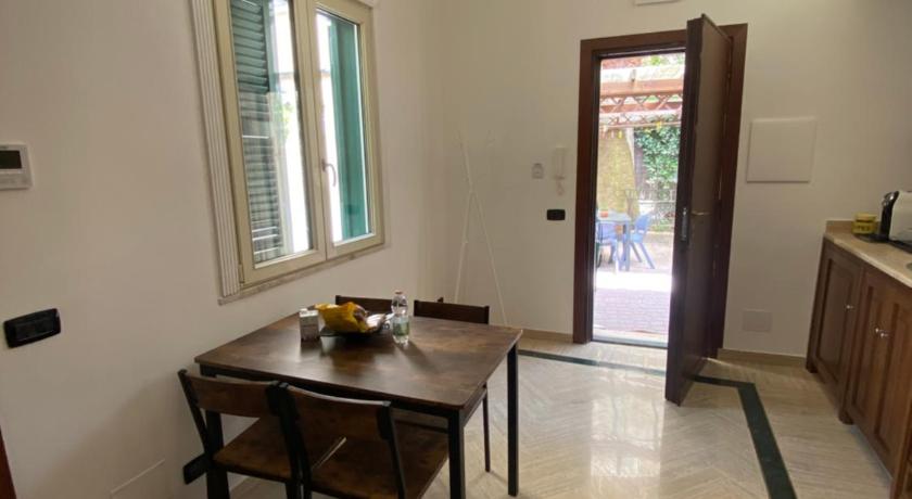 ローマ la casetta di Silvia 4つ星 シングルルーム 客室