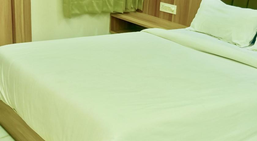 Accuotel Inn Lavish Villa - image 17