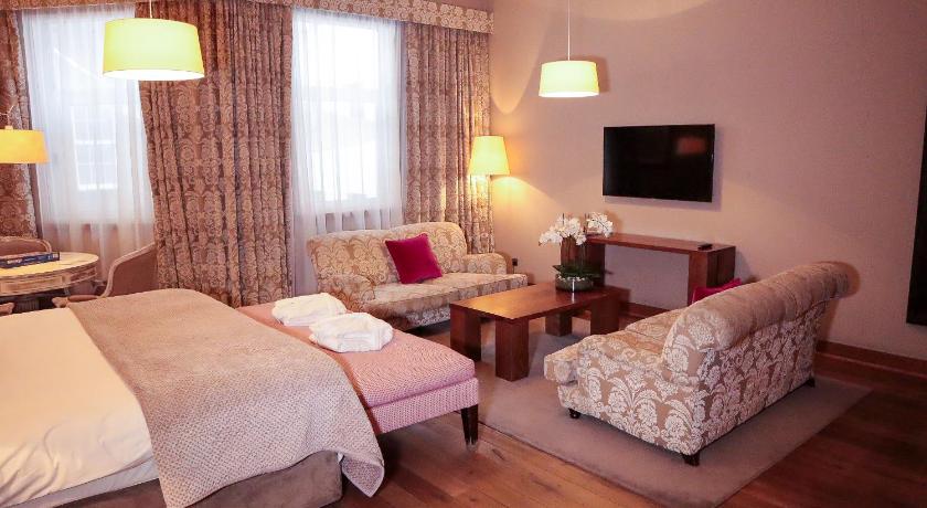 Image of Junior Suite Double or Twin 7