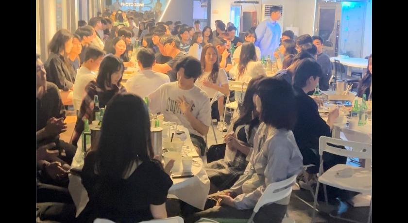 Busan MOIJI Guesthouse 5-Star Hotel pool