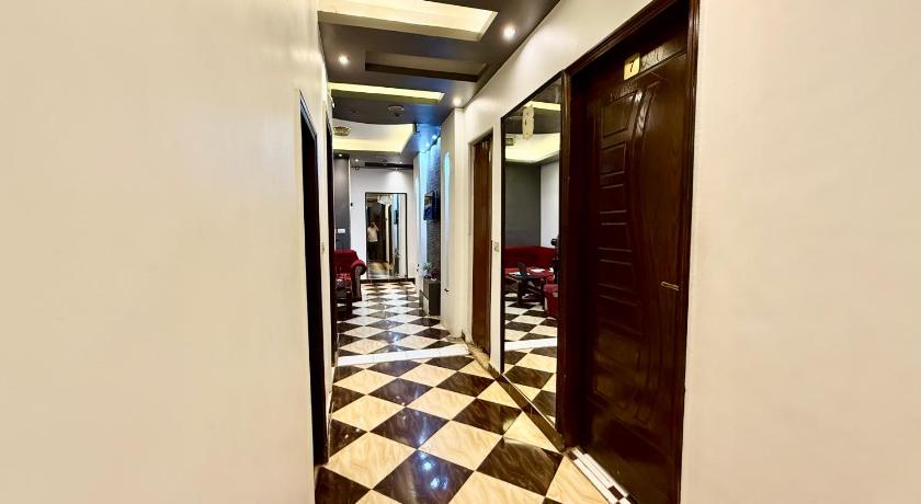 Family Palace Hostel - image 12