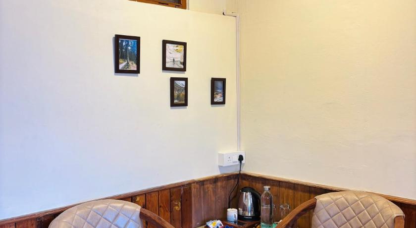 Sharda House – Manali, PA