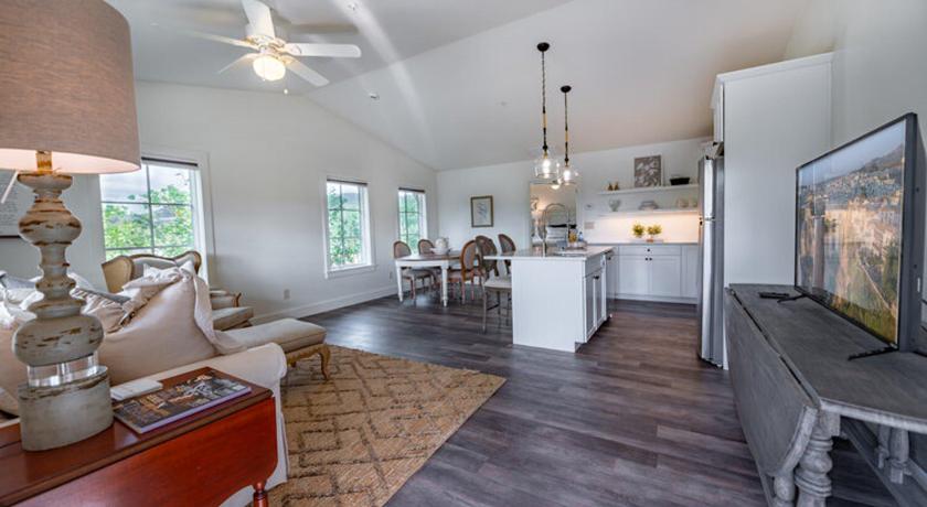 Clayton (GA) Bridge Creek Inn Accommodation pool