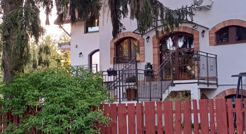 Nowe Gutki Gosciniec Twoje Mazury nad jeziorem Sniardwy tuz obok plazy 4-Star Hotel room