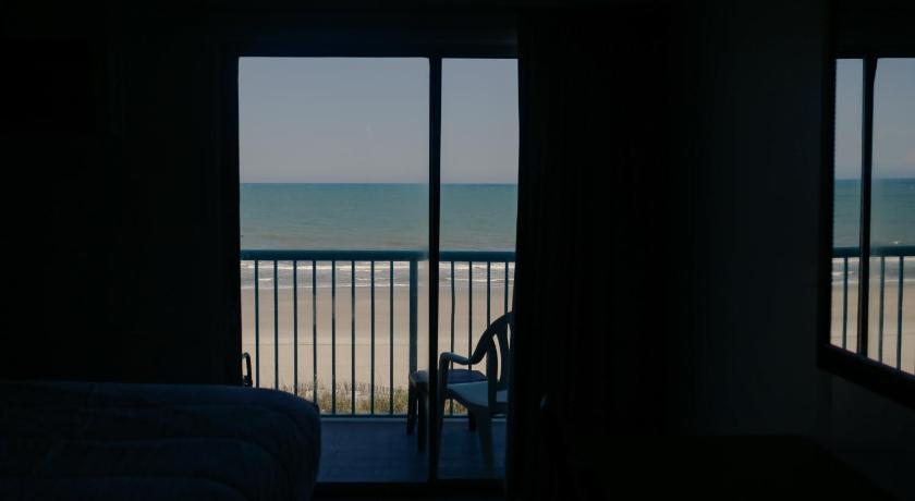 Myrtle Beach Southern Breeze Ocean Front Hotel 3-Star Accommodation restaurant