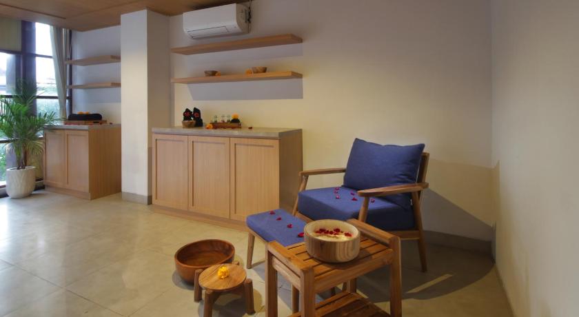 バリ Nadi Hotel Legian 4つ星 ホテル 客室