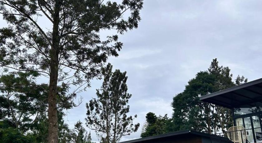 Tampilan Annapurna Resort Puncak